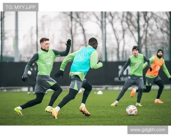 奥格斯堡三二逆转狼堡双星闪耀